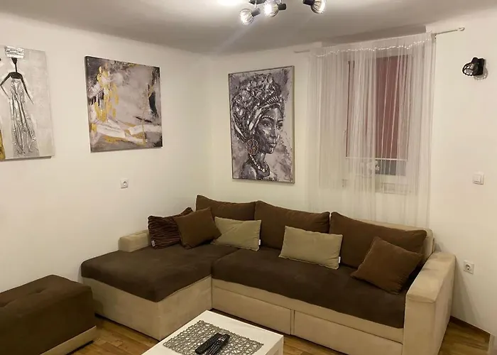 Lana Apartman