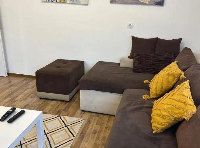Lana Apartman
