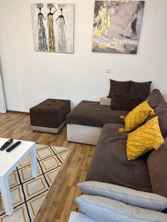 Lana Apartment